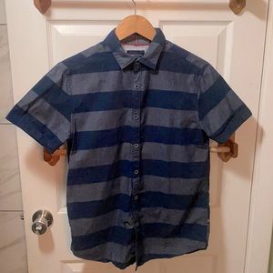 Men’s small button up